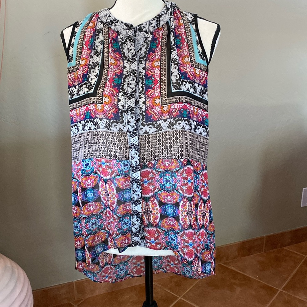 Ladies blouse - Picture 1 of 3